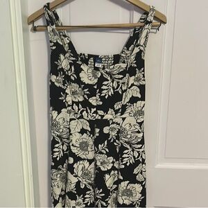 Old Navy Linen Blend Floral Black and White Dress X-small petite